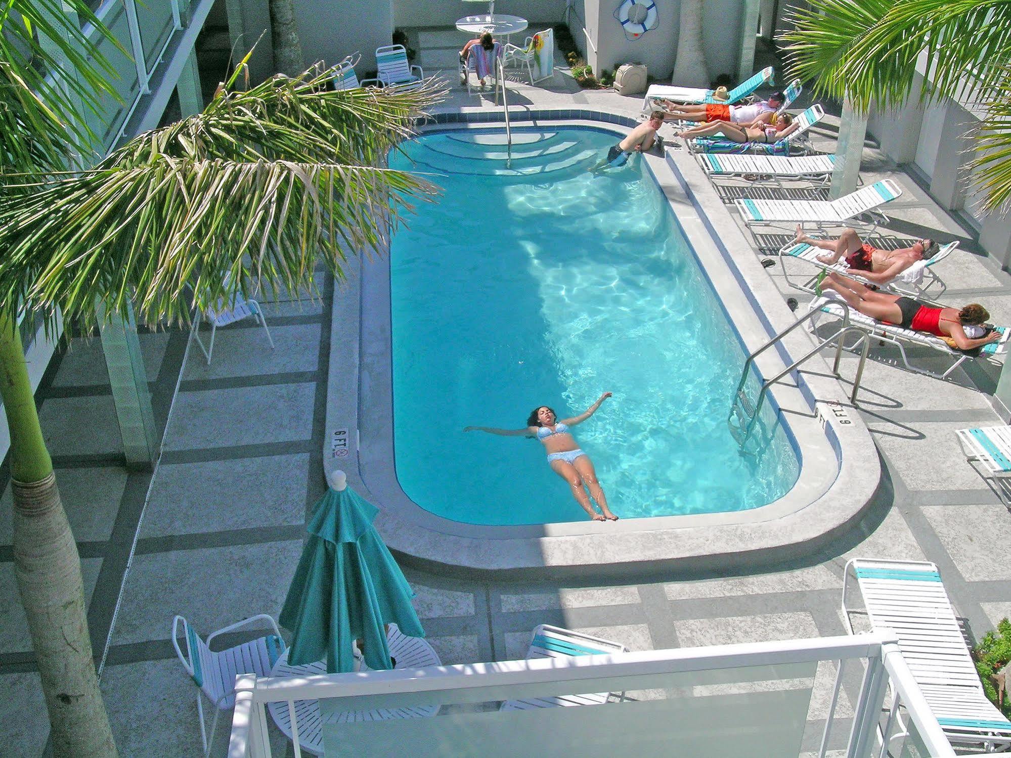 Camelot Beach Suites Clearwater Beach Eksteriør billede